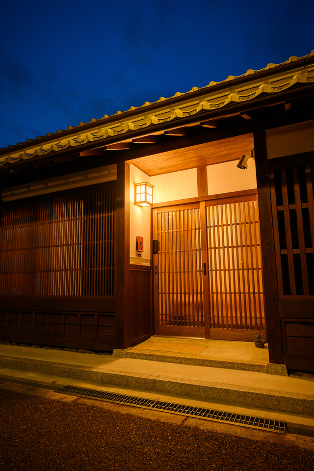 まちなみ景観への配慮が必須だった外観【一級建築士事務所　輪和建設株式会社】