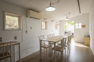 ナラタテ押熊店　店内風景　住宅会社紹介カウンター